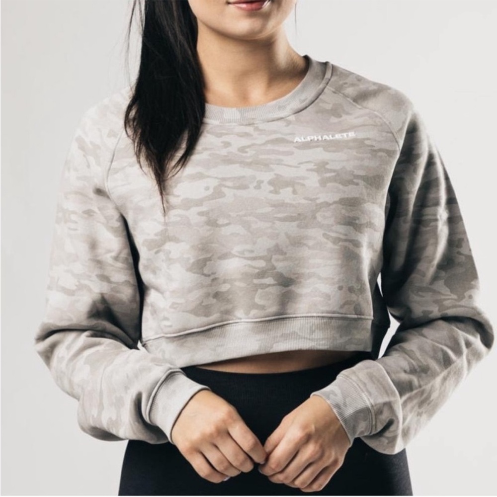 Alphalete Gray Camo Oversized Fleece Cropped Sweater Size Small